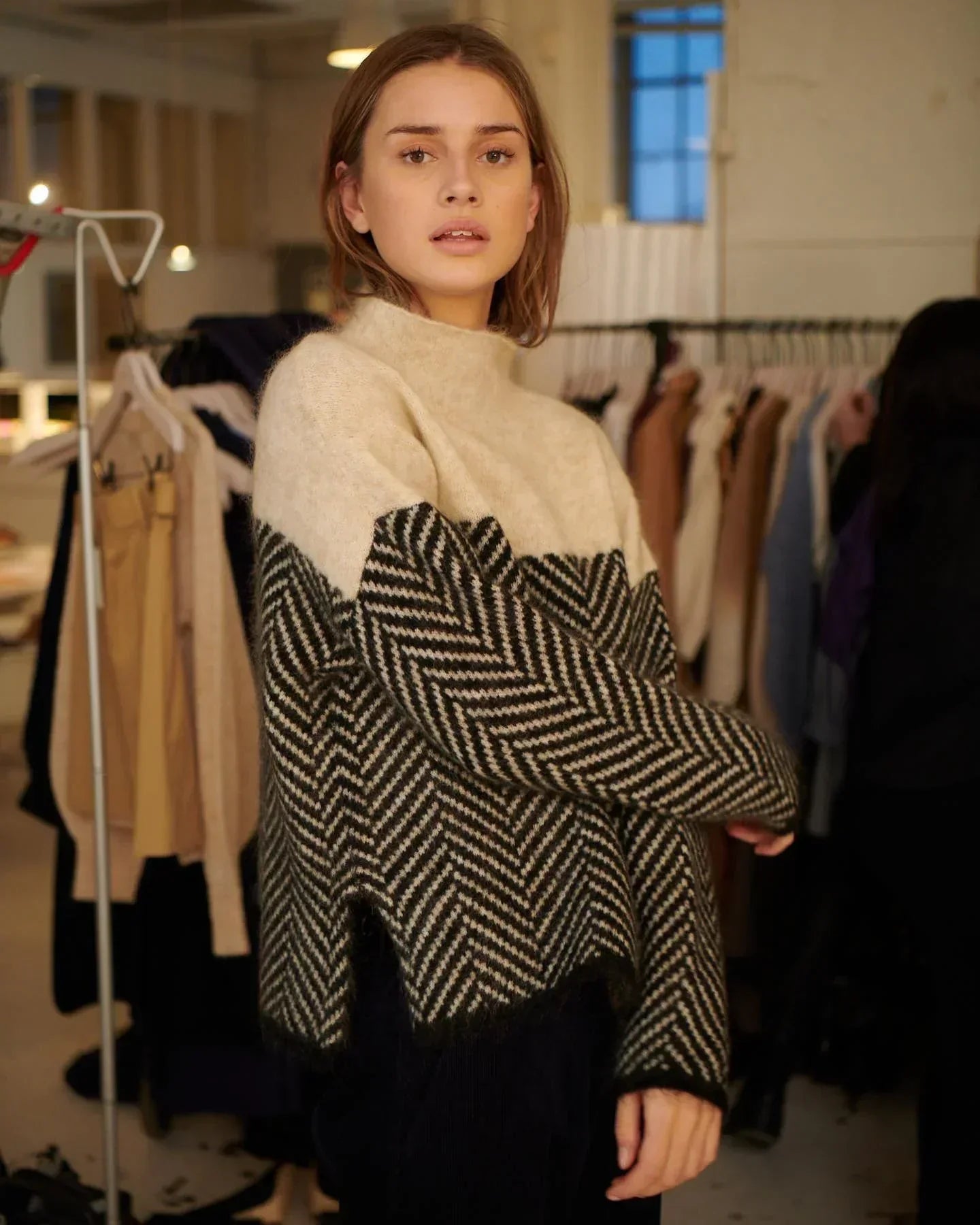 ADELIE | Maglione a collo alto in pregiato knit