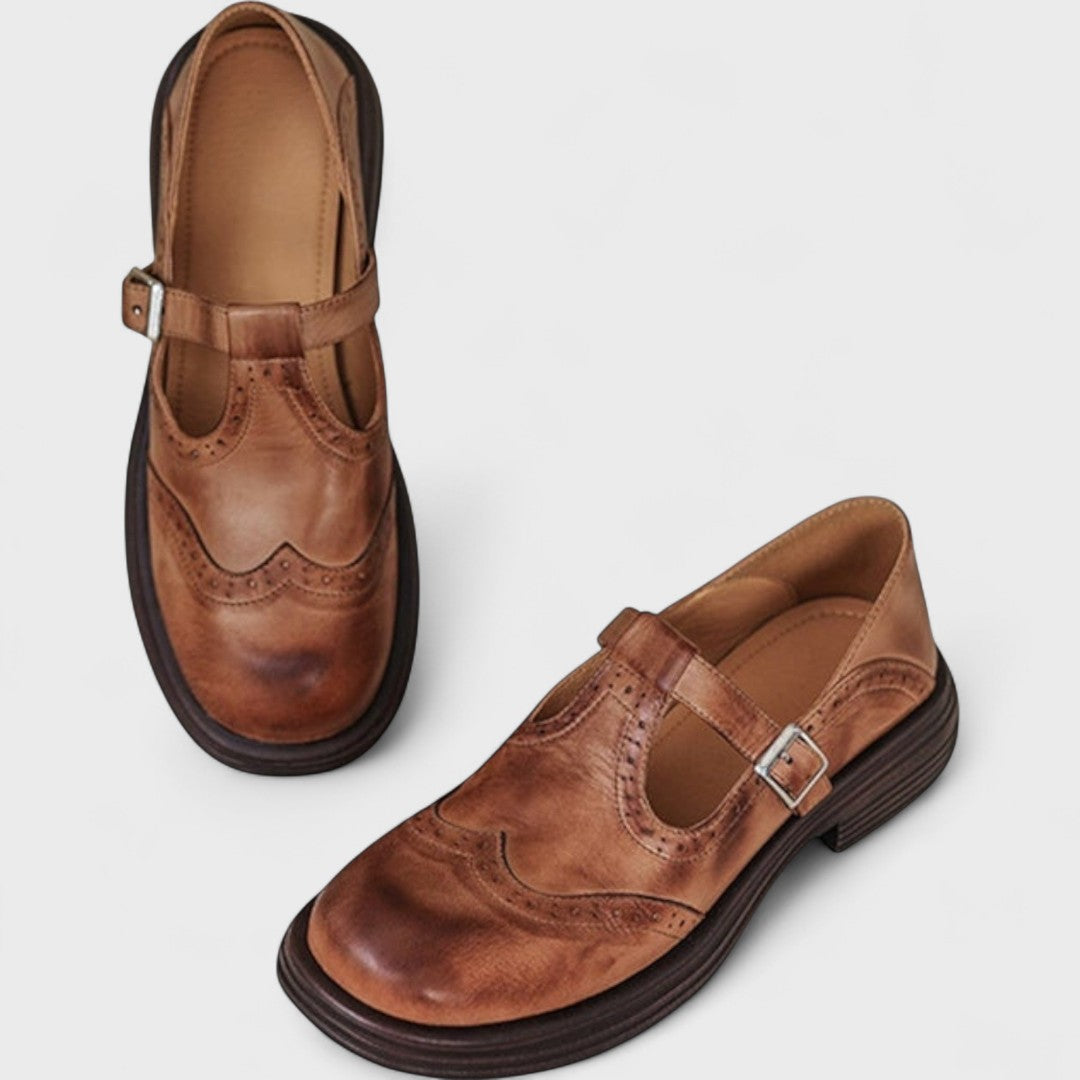 Beatrice | Mary Jane con Cinturino a T in Stile Brogue